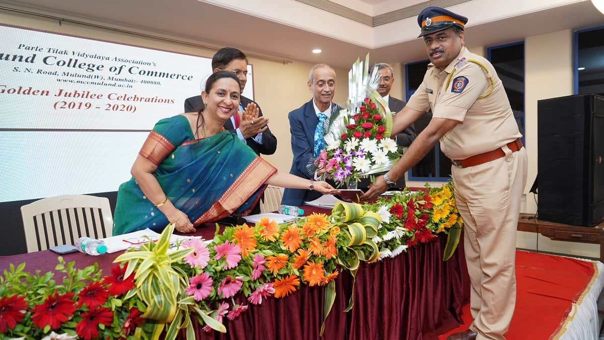 MCCMulund College of Commerce