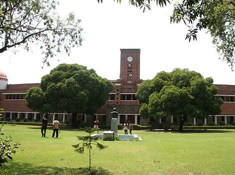 Daulat Ram College for Commerce