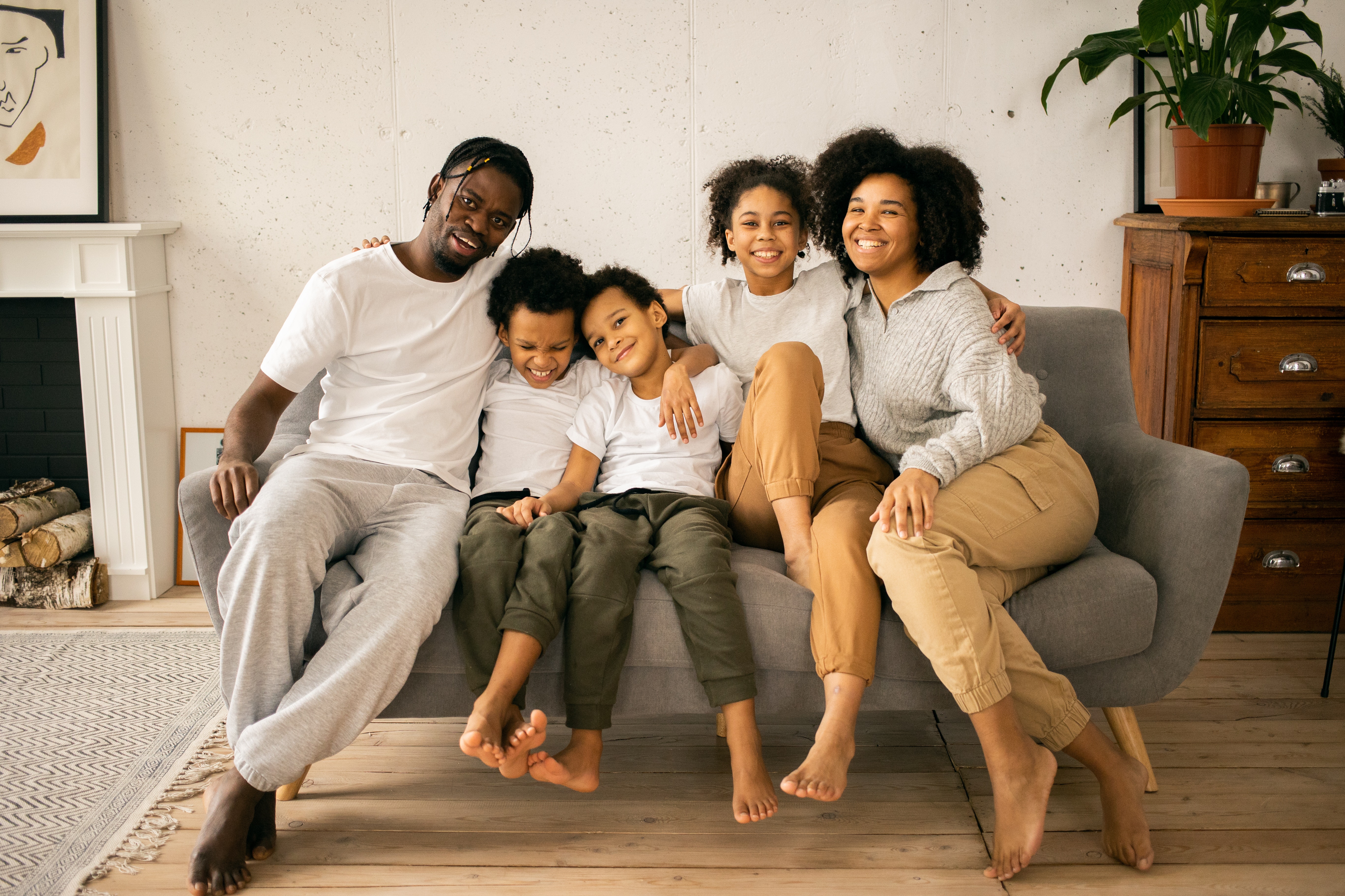 How Do Real Estate Agents in the US Typically Receive Individual Health Insurance Plans?