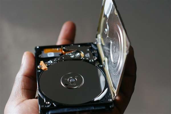 What is the Difference Between NTFS and FAT 32 File Systems?