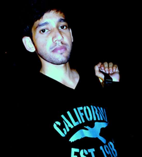 SHASHANK KUMAR/B.E/INFORMATION SCIENCE/SJBIT/2015/JAVA/MySQL