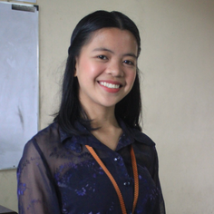 Emelyn J Gascon