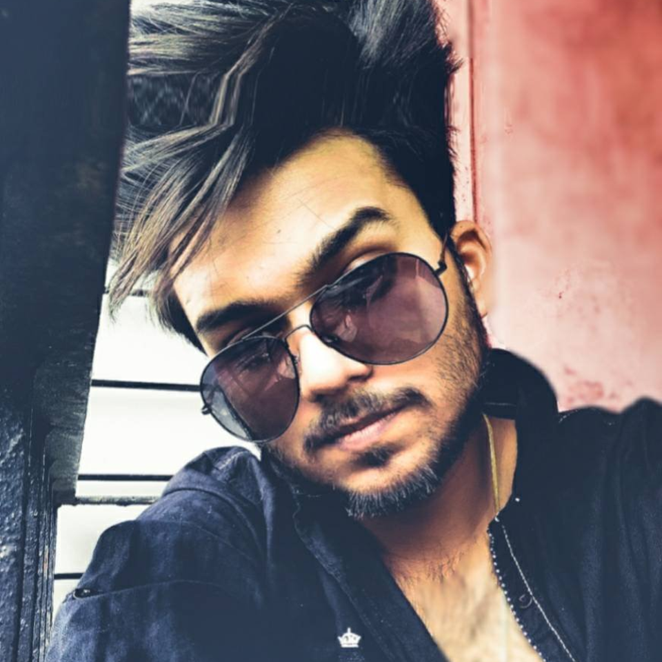 Ajay Kakade