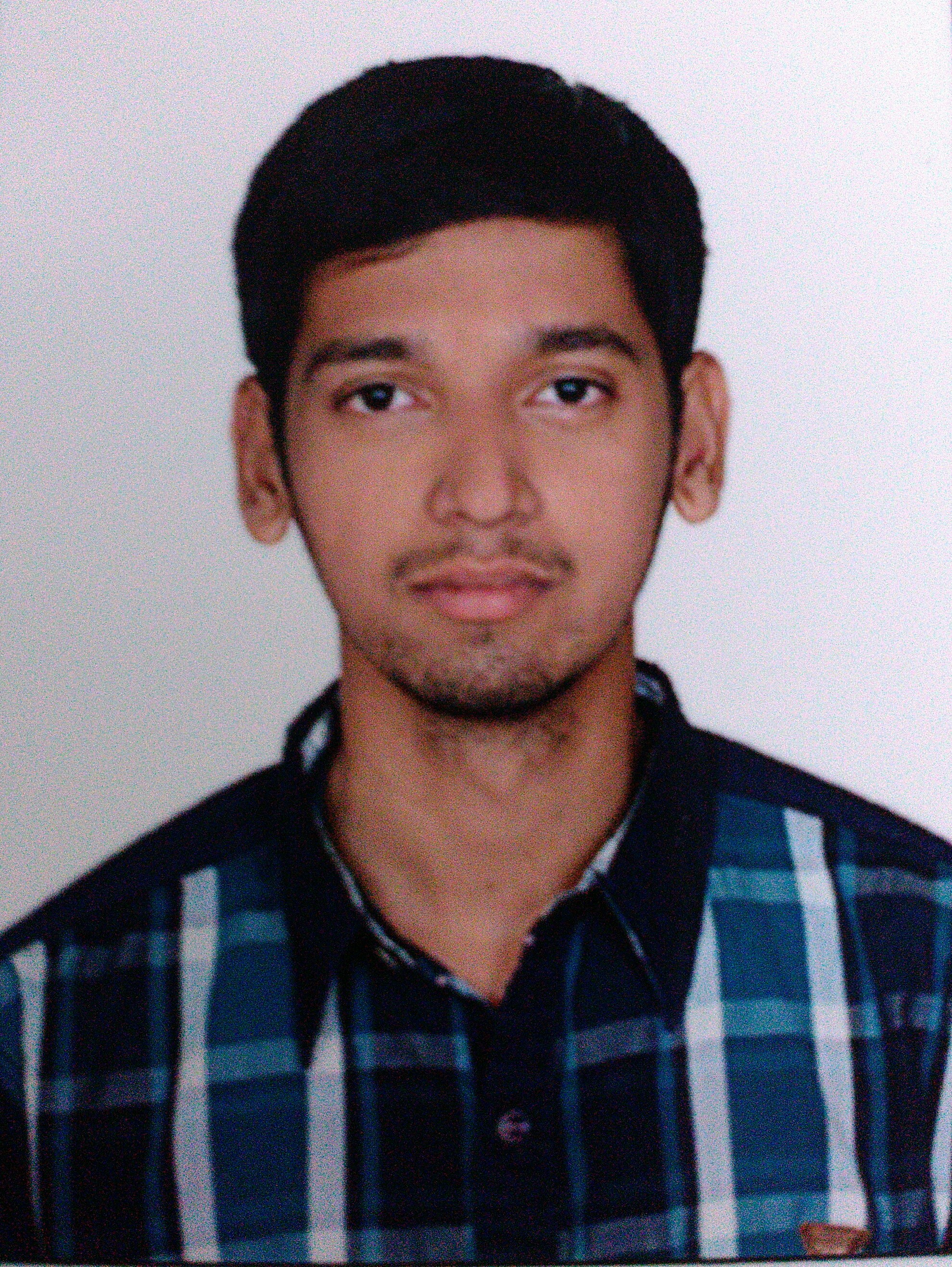 Tamilarasan S