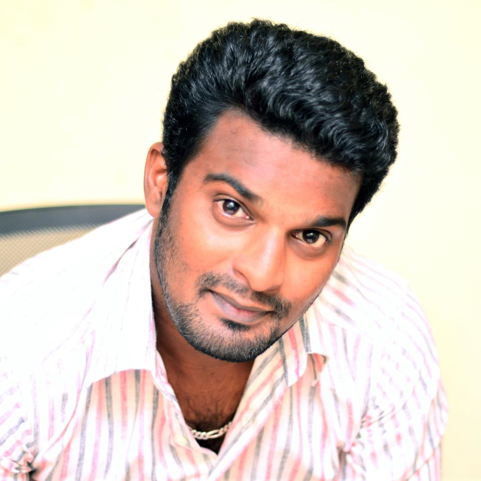 Dheva Senapathy