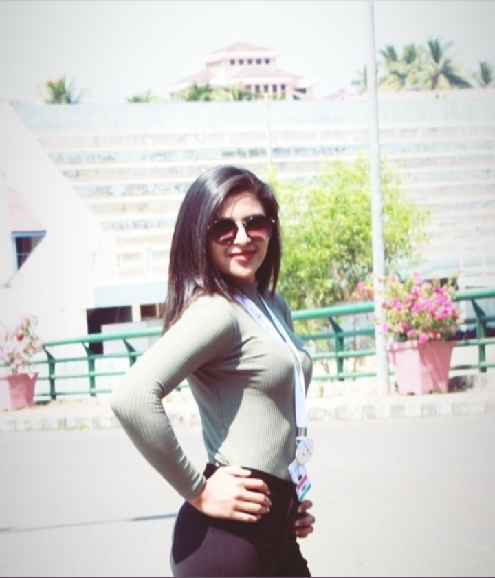 Shabnam Mizria Cm