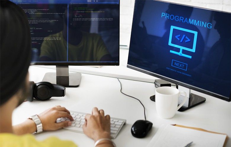 Know why you should hire a full stack developer